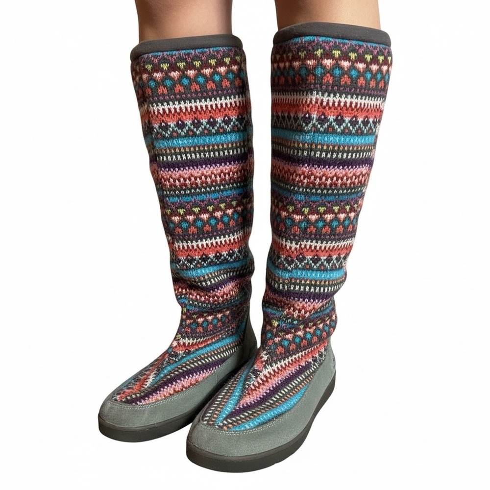 Speedo Women's Size 9 Slouch Boots Tribal Pattern  Multicolor Weave